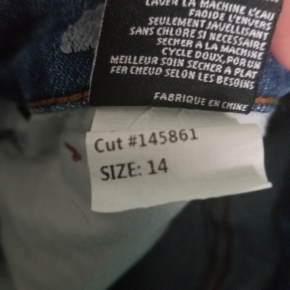 Classic High-Rise Straight Leg Women’s Jeans - Light Blue - Picture 9 of 10